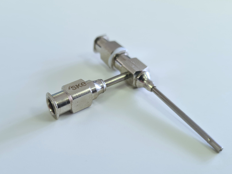 Coaxial needle spinneret